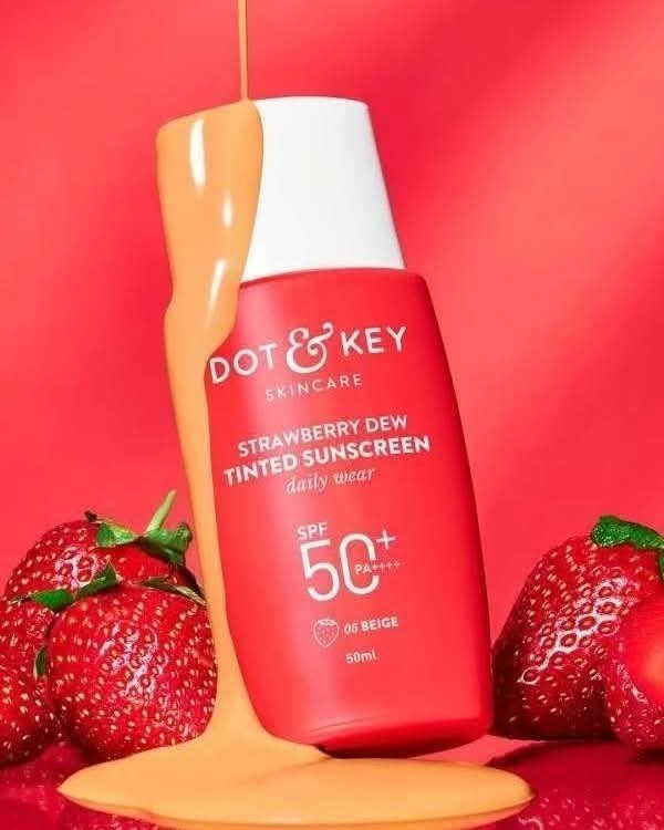 Dot & Key Strawberry Dew Tinted Sunscreen SPF 50+ PA++++. 